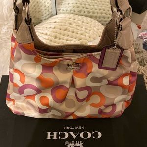 Beautiful coach purse Madison orchid diagonal